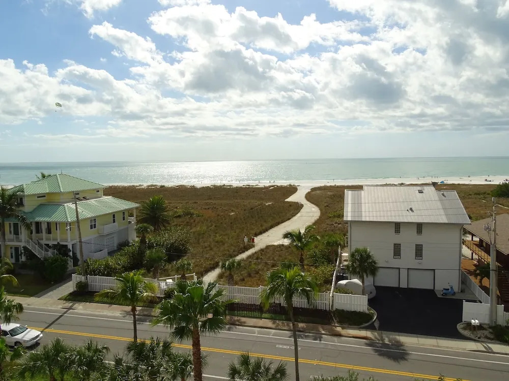 Tivoli by the Sea - Unit 604 2 Bedrooms 2 Bathrooms Apts