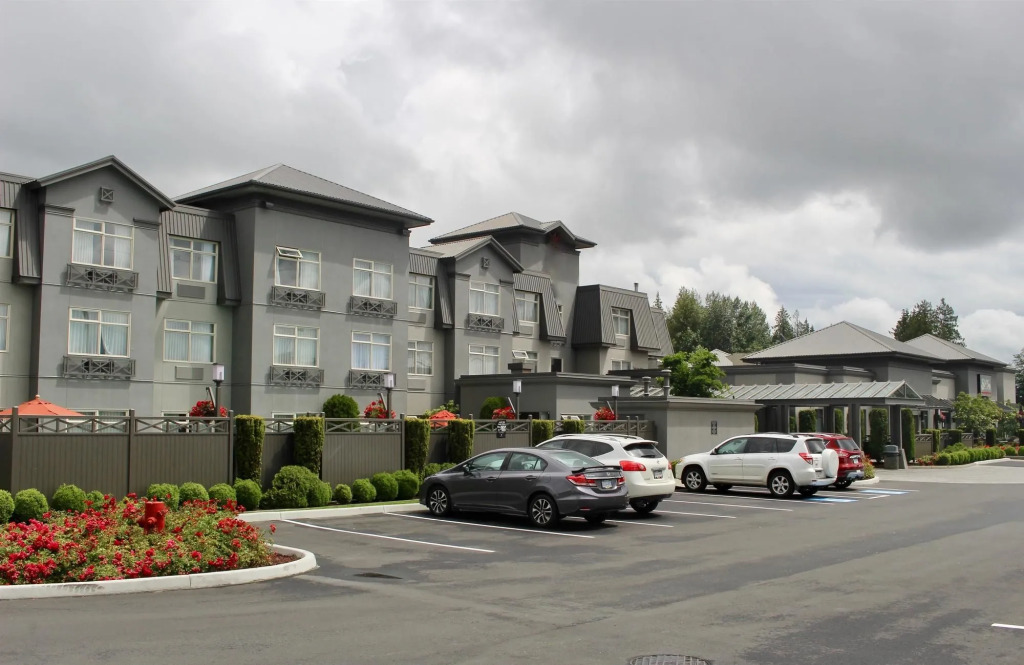 Best Western Plus Pitt Meadows Inn & Suites