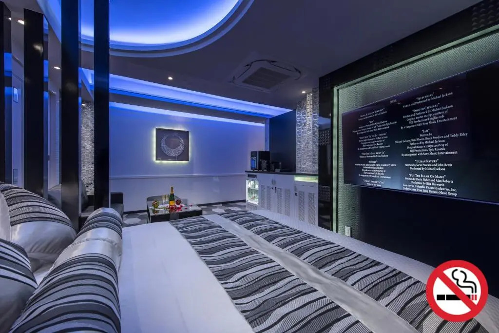 HOTEL Dior7