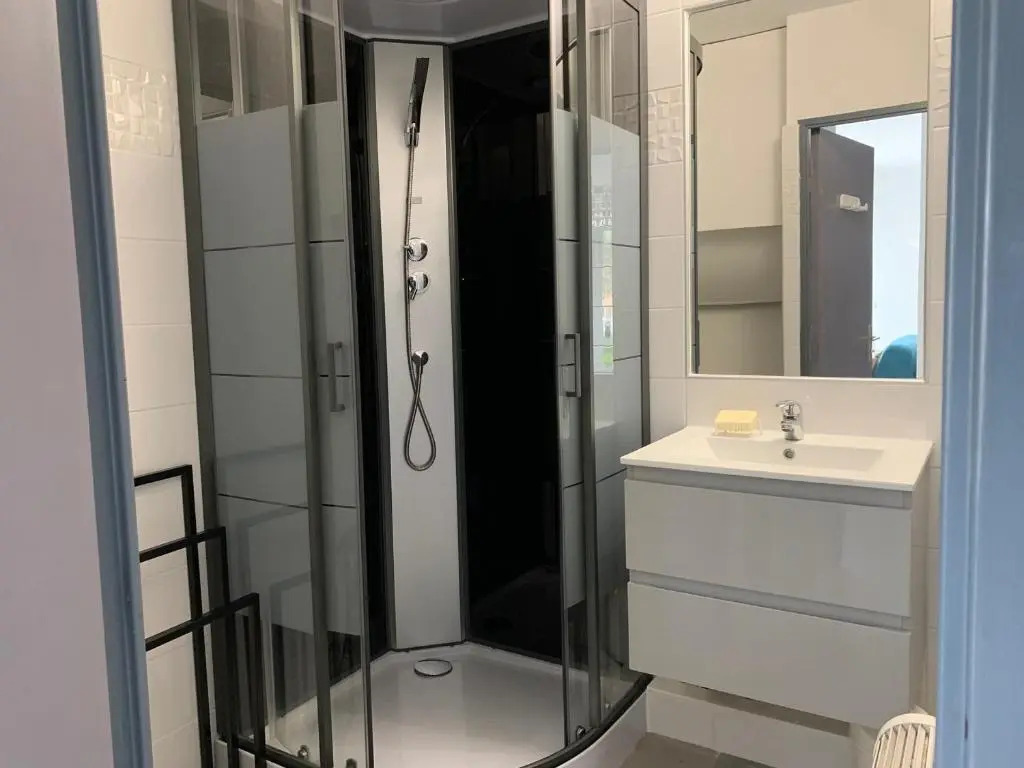 Appartement Bouzigues, 2 pièces, 4 personnes - FR-1-604-13