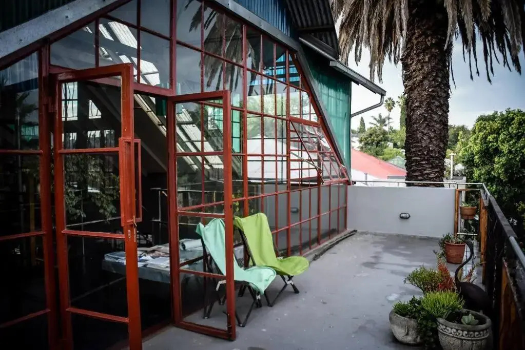 (Sub)urban retreat