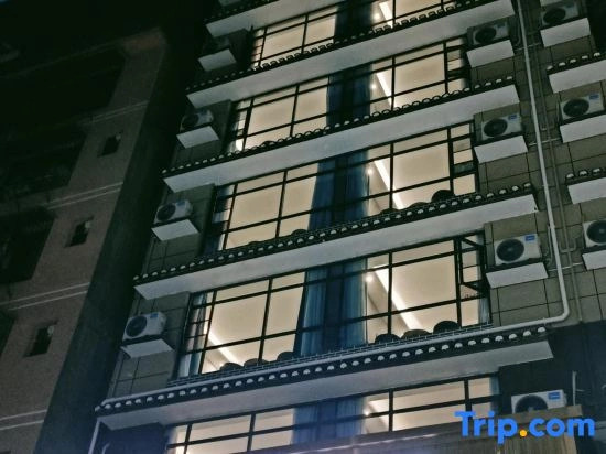 Shunhuage Hotel (Guilin University of Electronic Science and Technology Huajiang Campus Shop)