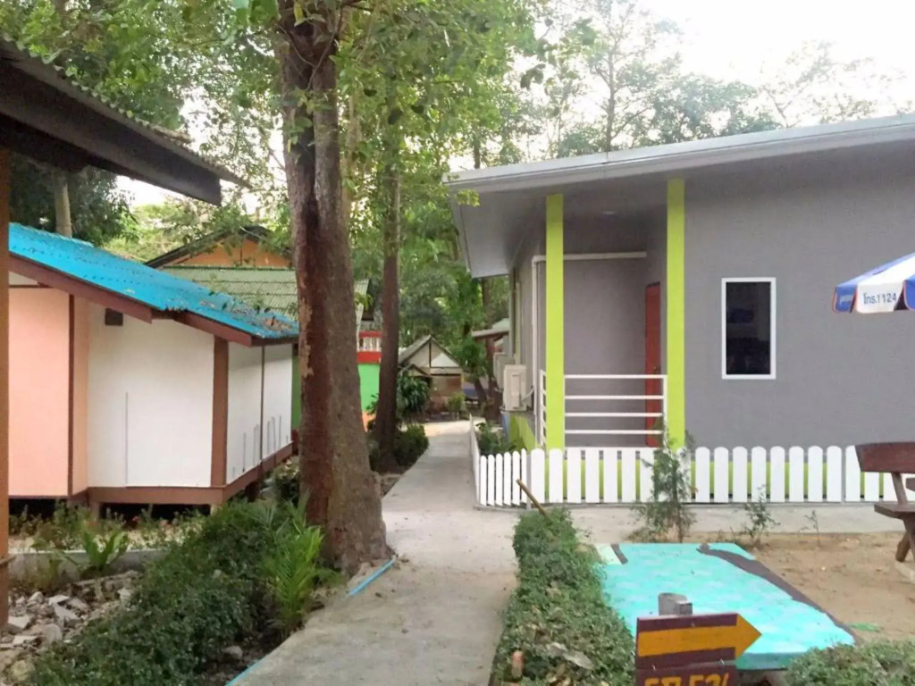 Sea Breeze Resort