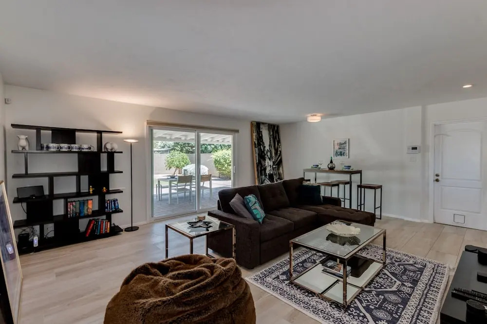 Hazelwood 2 Bedrooms 2 Bathrooms Home