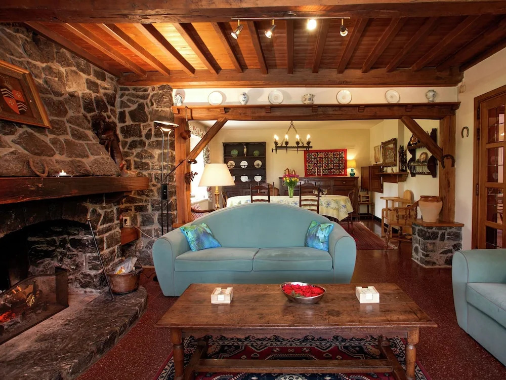 Beautiful Holiday Home With Garden in Belvaux