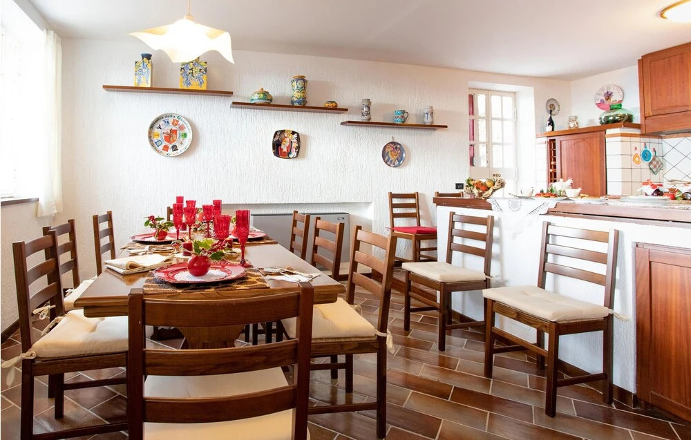 Amazing Home in Spello With Wifi and 4 Bedrooms