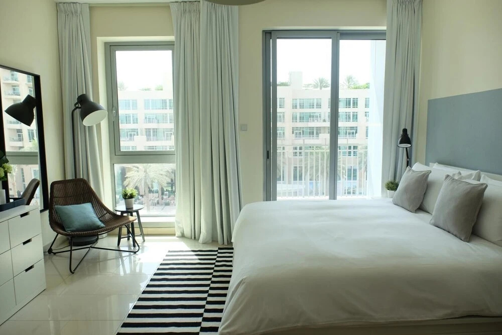 Spotlight - Ease by Emaar - Studio