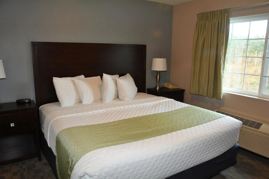 FairBridge Inn & Suites DuPont
