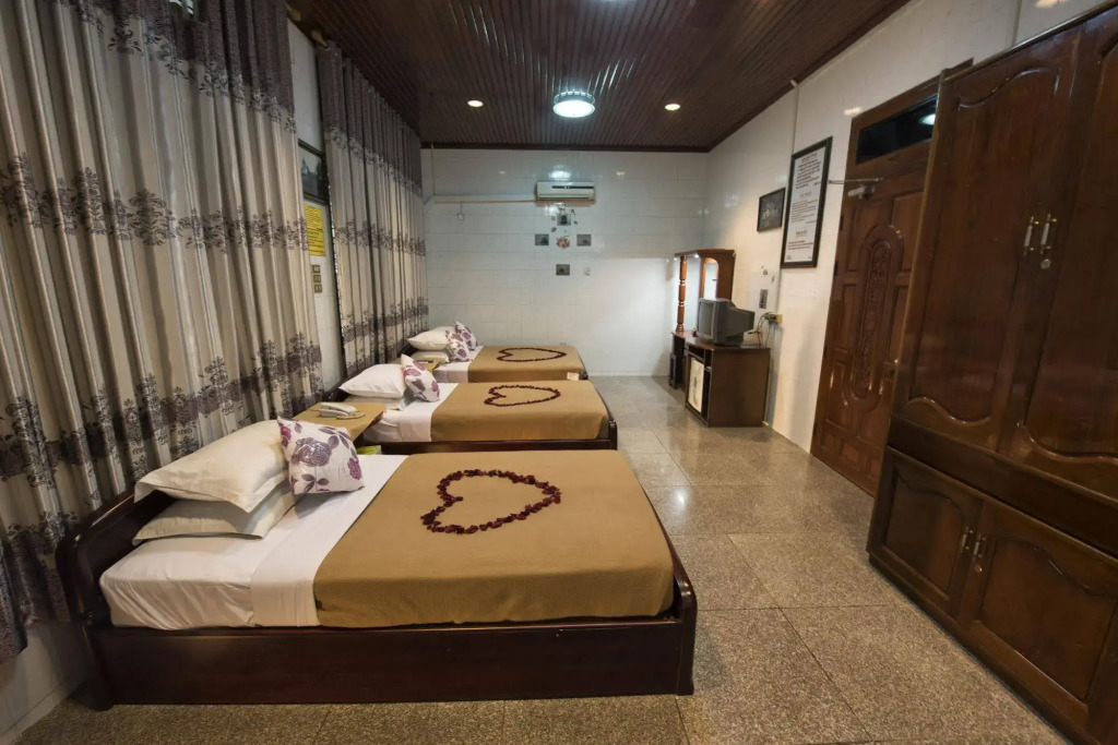 Mann Myanmar Inn