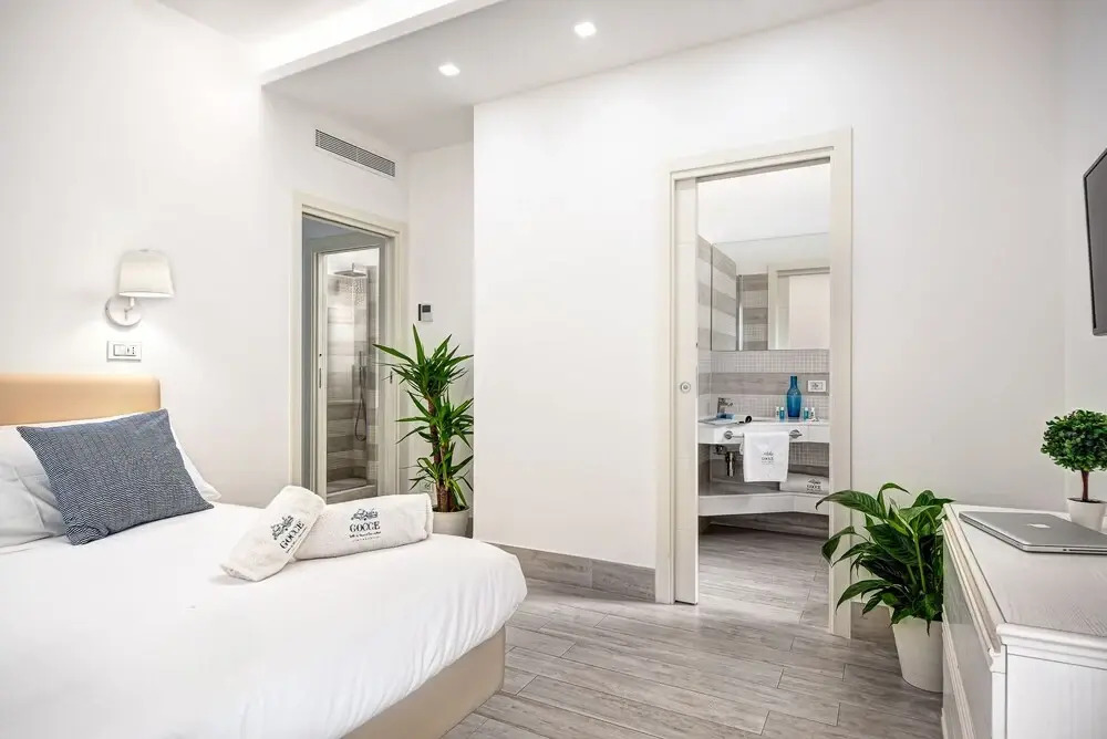 Total White Home Sorrento