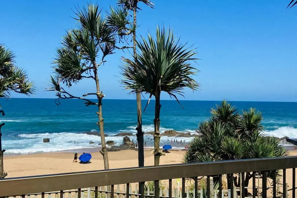 Beachfront Luxury - 2 Chaka's Place