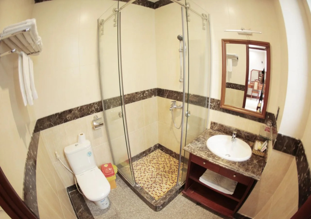 Lucky Hotel - Phu My Hung