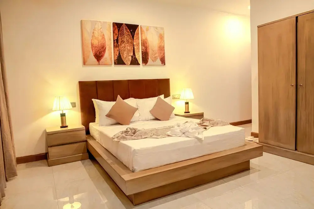 Ravo Hotel