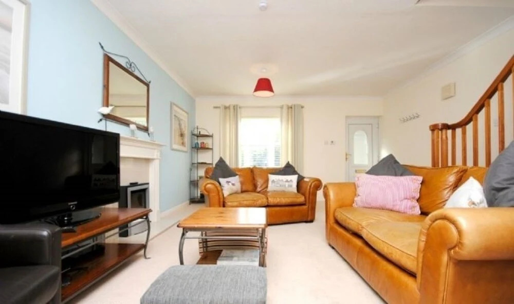 2 Walled Garden Cottages, West Wittering