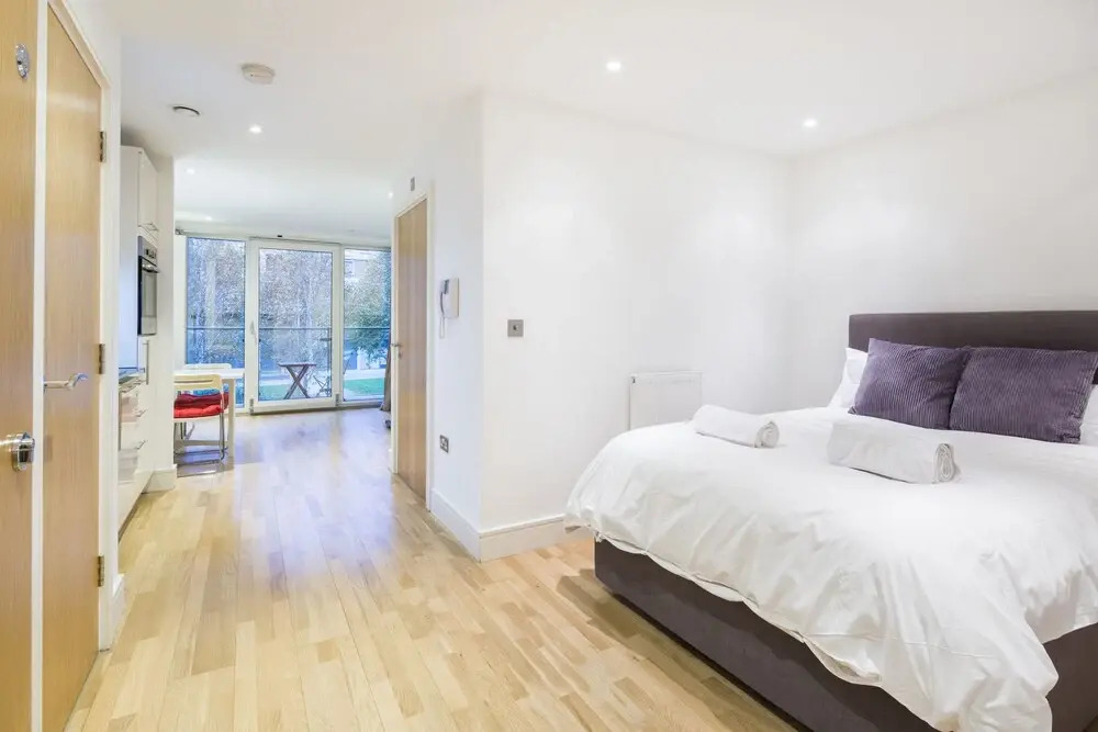 Modern Apt. in the Heart of Docklands