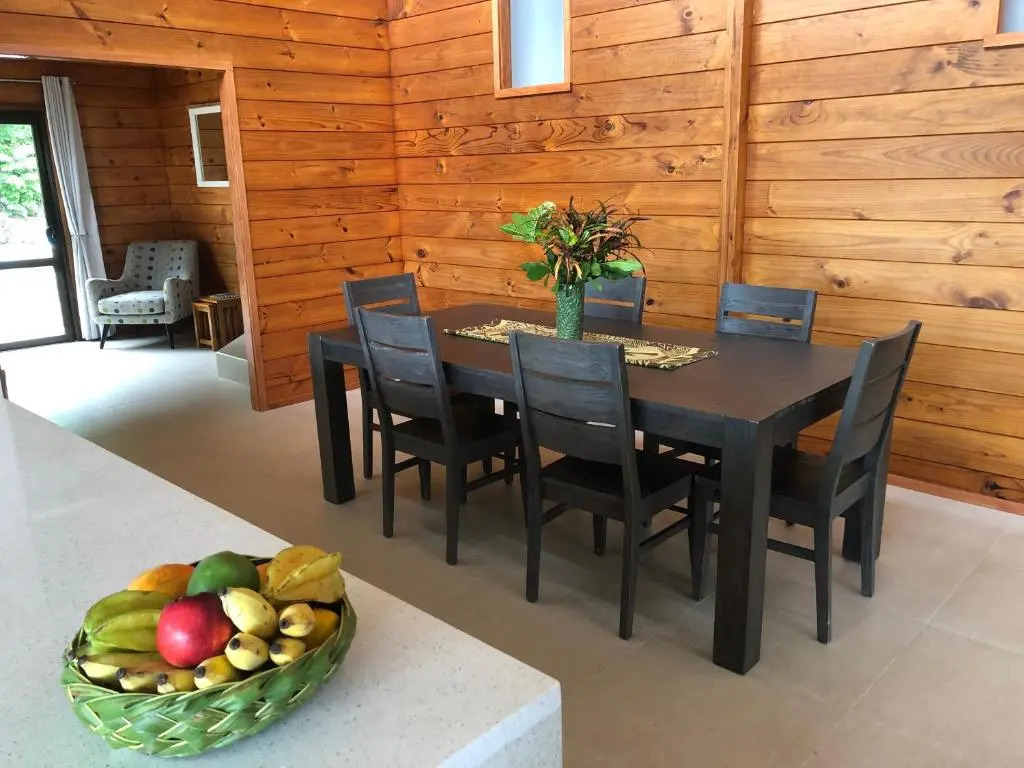 Pacific views, tranquil location, large home Navy House 2