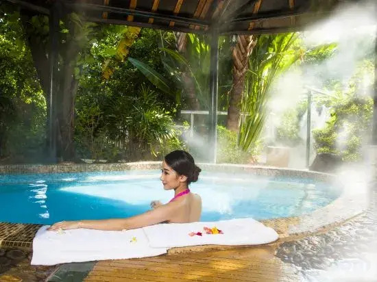 Xinyinzhan Hot Spring Holiday Resort