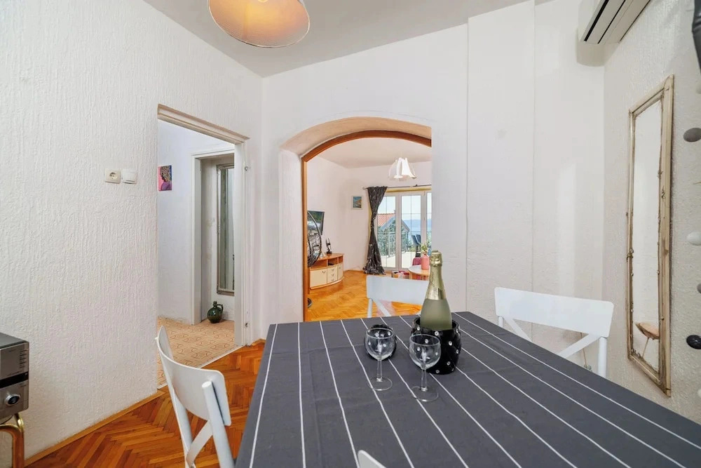 Apartment Mare
