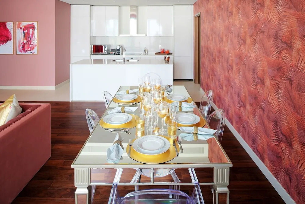 Dream Inn - City Walk Modern & Luxury