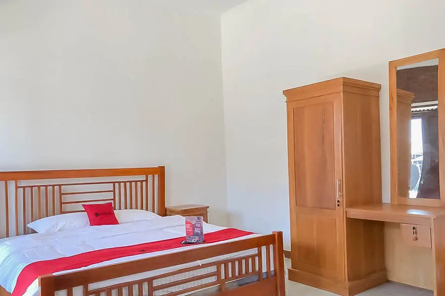 RedDoorz Resort near Darajat Garut