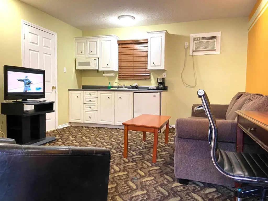 Lakeshore Suites