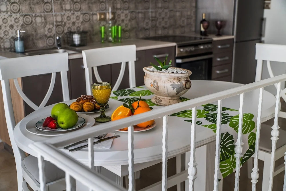 Swan Villa Lygaria