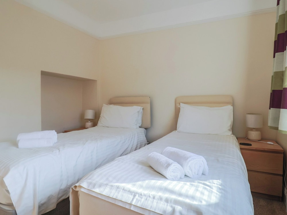 Greystones Flat