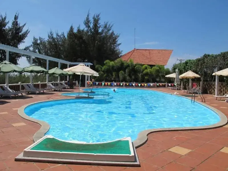 Phuong Nam Pearl Resort