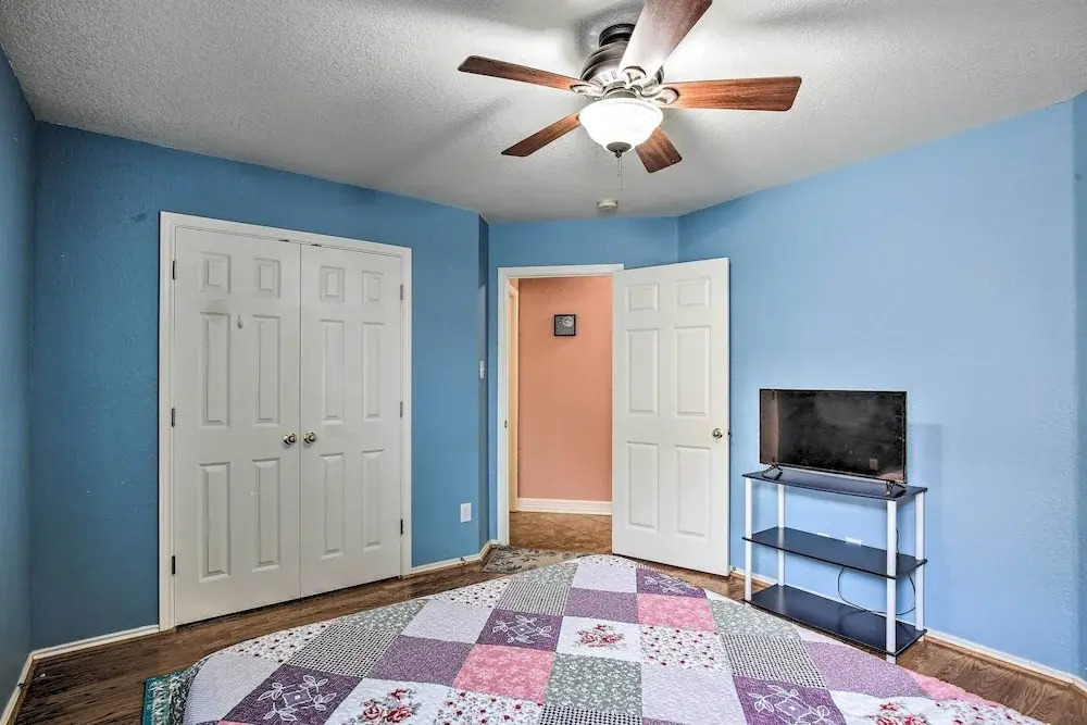 San Antonio Family Home w/ Deck ~ 16 Mi to Dtwn