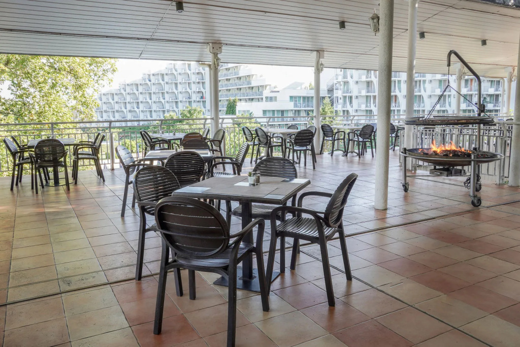 Hotel Sandy Beach