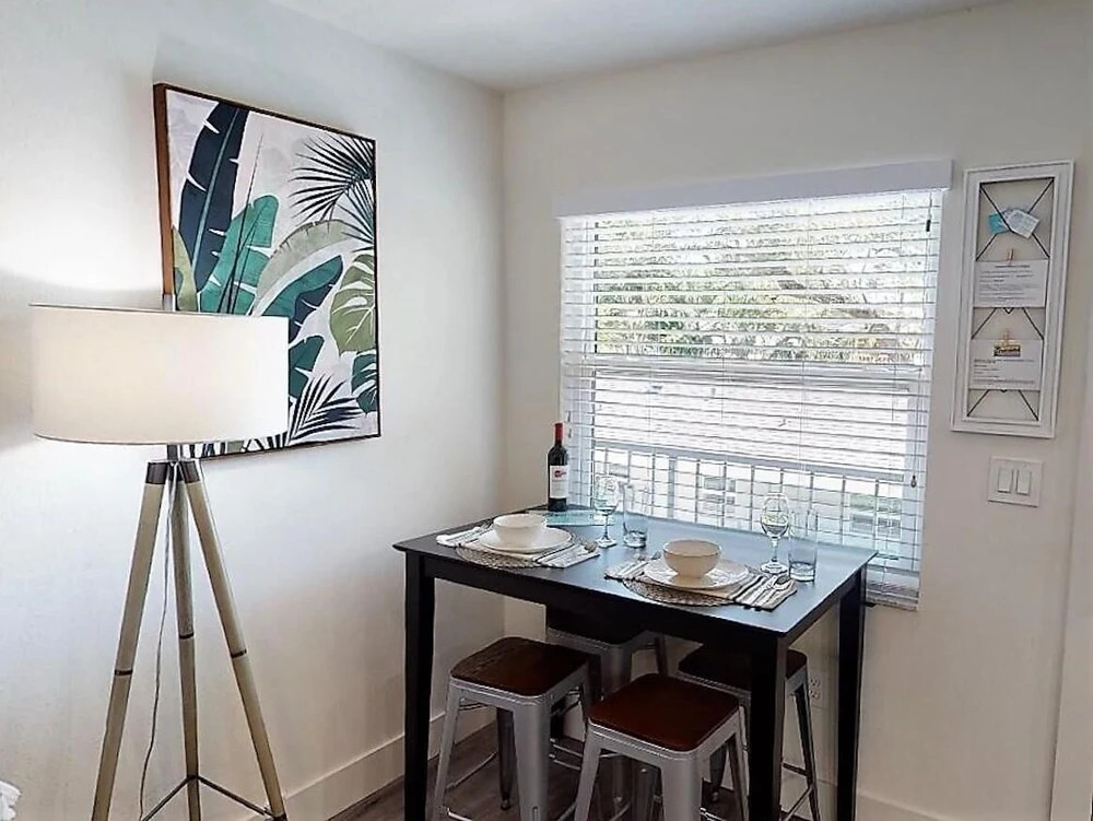 Fruitville Condo