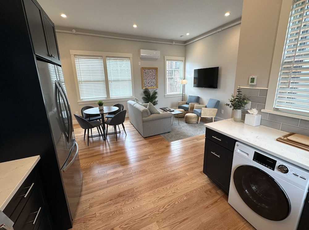 Brand New Construction! 1 Bed/1 Bath/private Deck - Unit 3 1 Bedroom Apts
