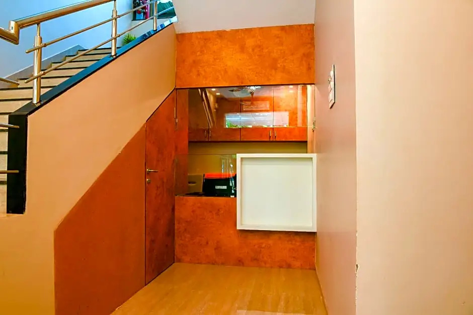 Malvan's Aishwarya Hotel