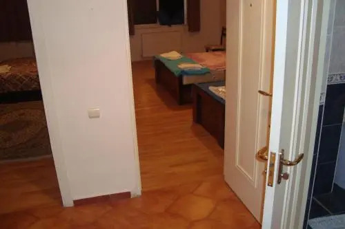 Guest House Vake 8