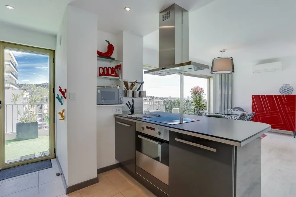 Le Mallory  Apartment 2
