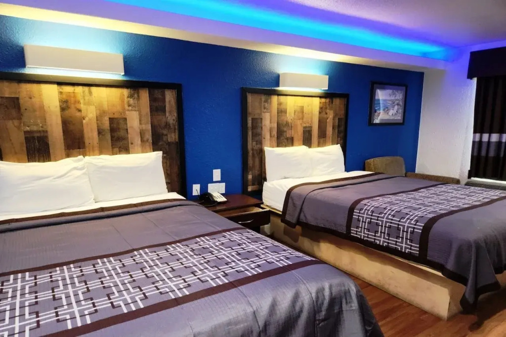 Palace Inn Tomball