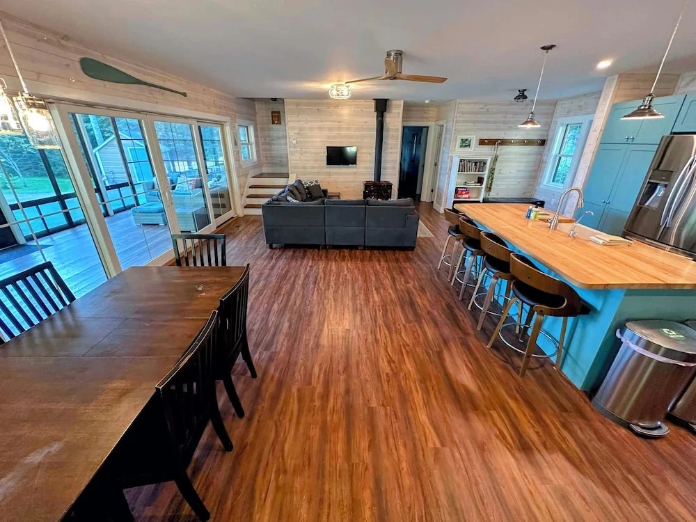 91wr Lake Vibes and Views at This Waterfront Home in the White Mountains
