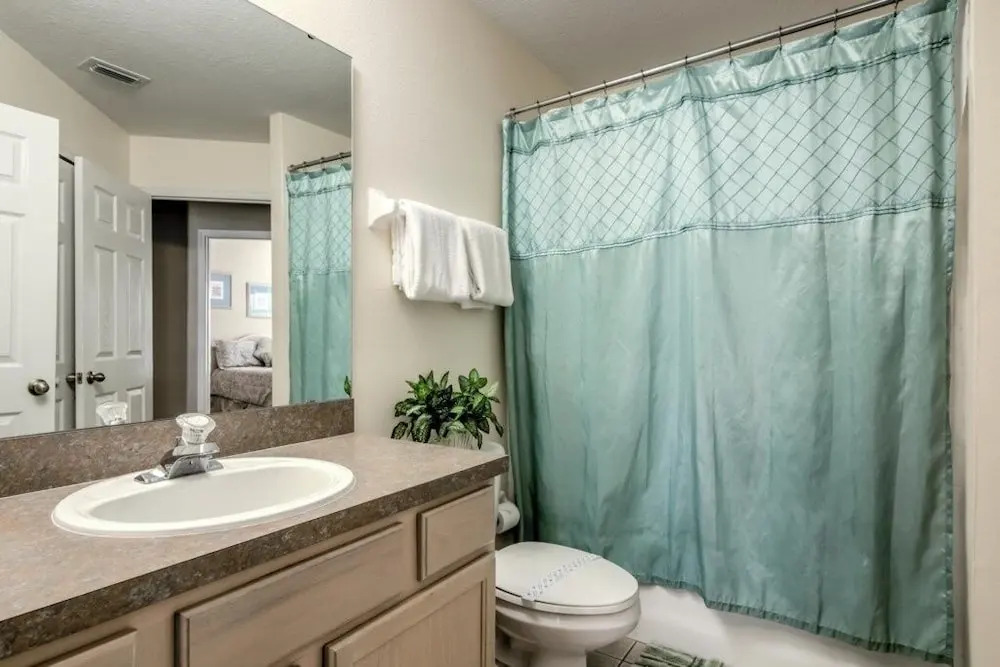 Private Pool In Golf Resort! 4 Bedroom Home by RedAwning