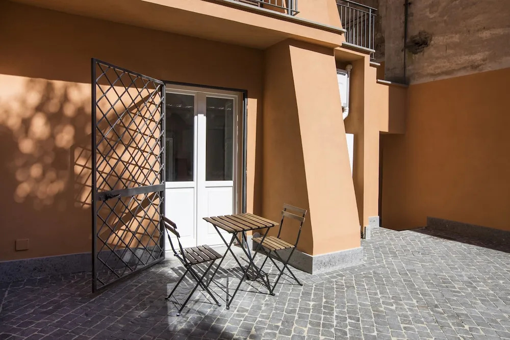 Central Vaticano Suites by Sonder