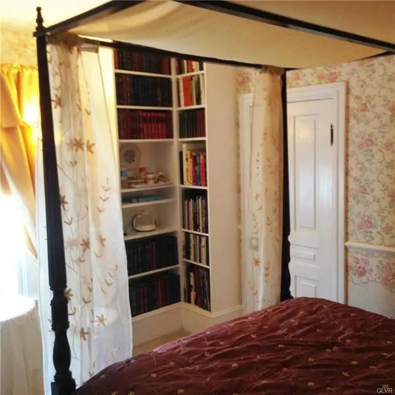 Hillcrest Bed and Breakfast