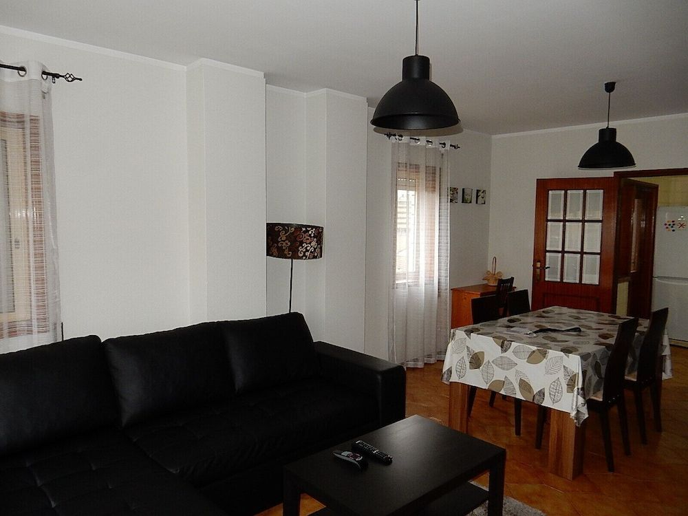 Praceta Almeida Garrett Apartment