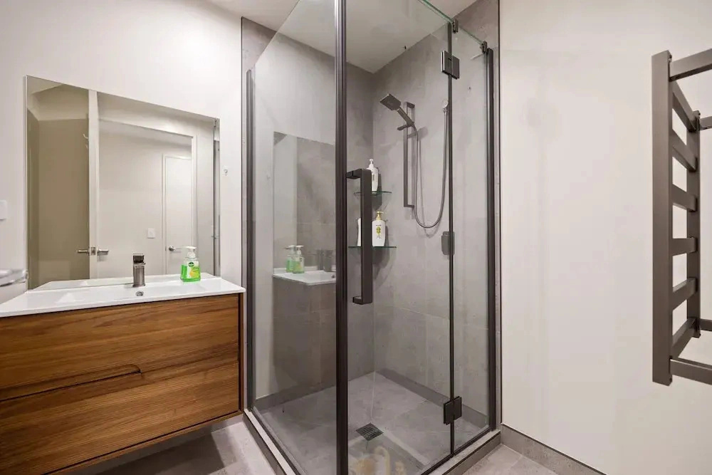 Modern 3 Bedroom Townhouse - Only 10min walk to Stadium
