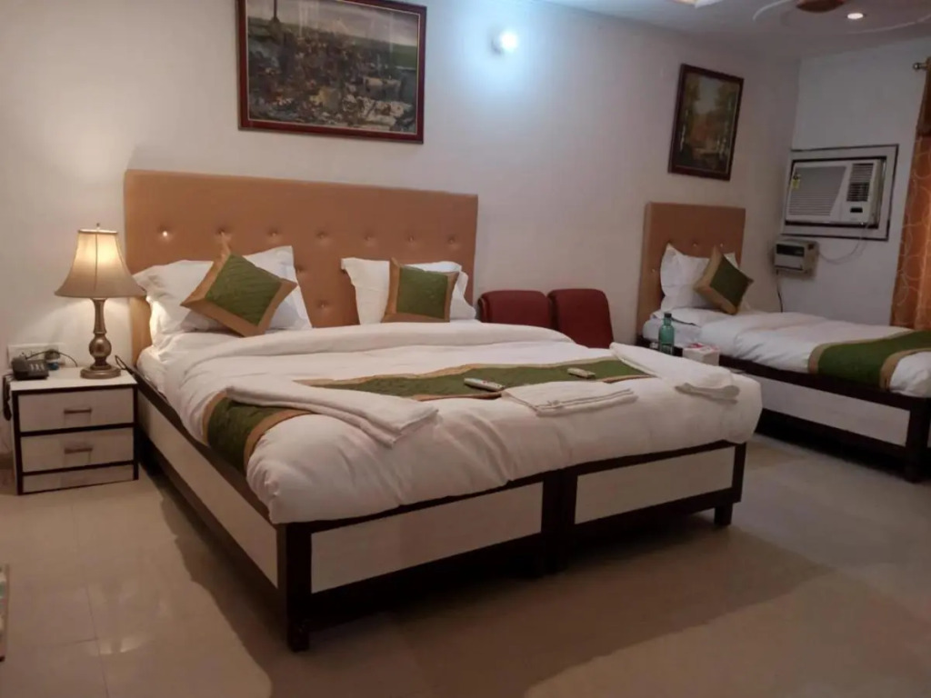 Hotel Shyam Palace