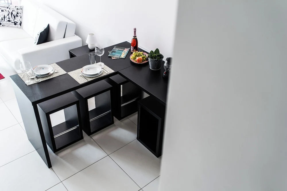 No5 Penthouse 2 Bedroom Apartment