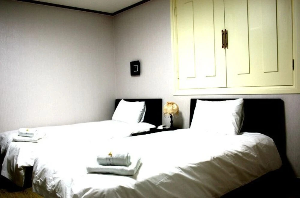 JbIS hotel