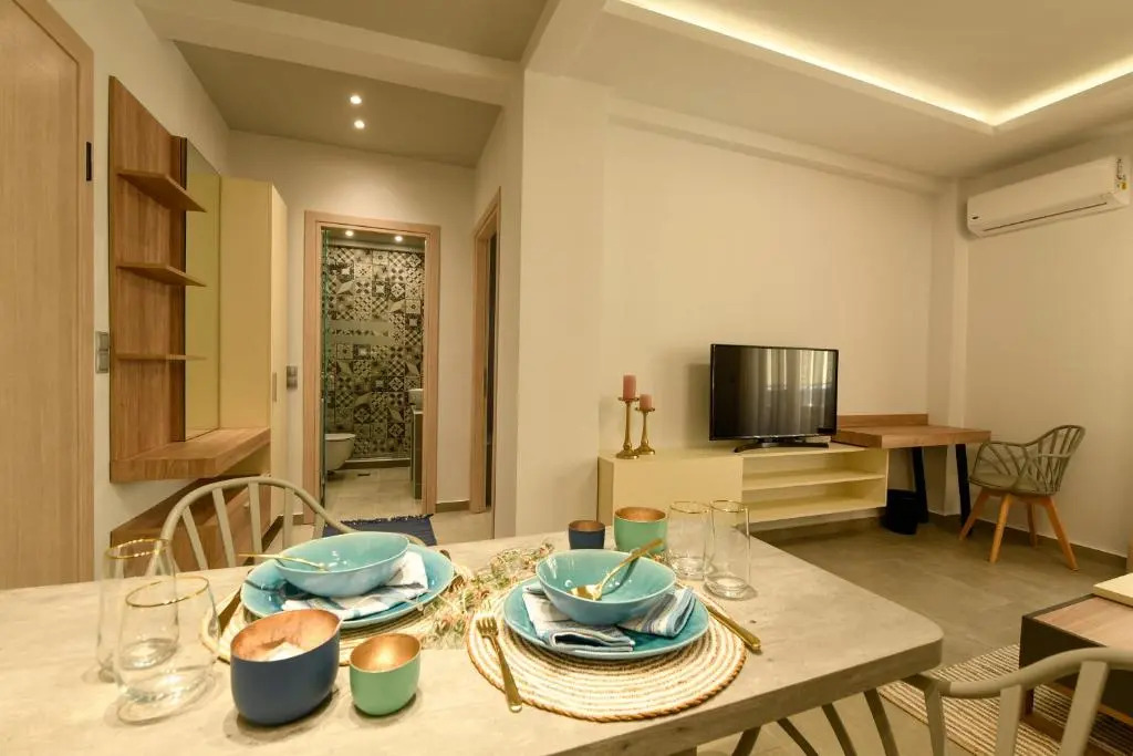 Sunny Luxury Suite Stone