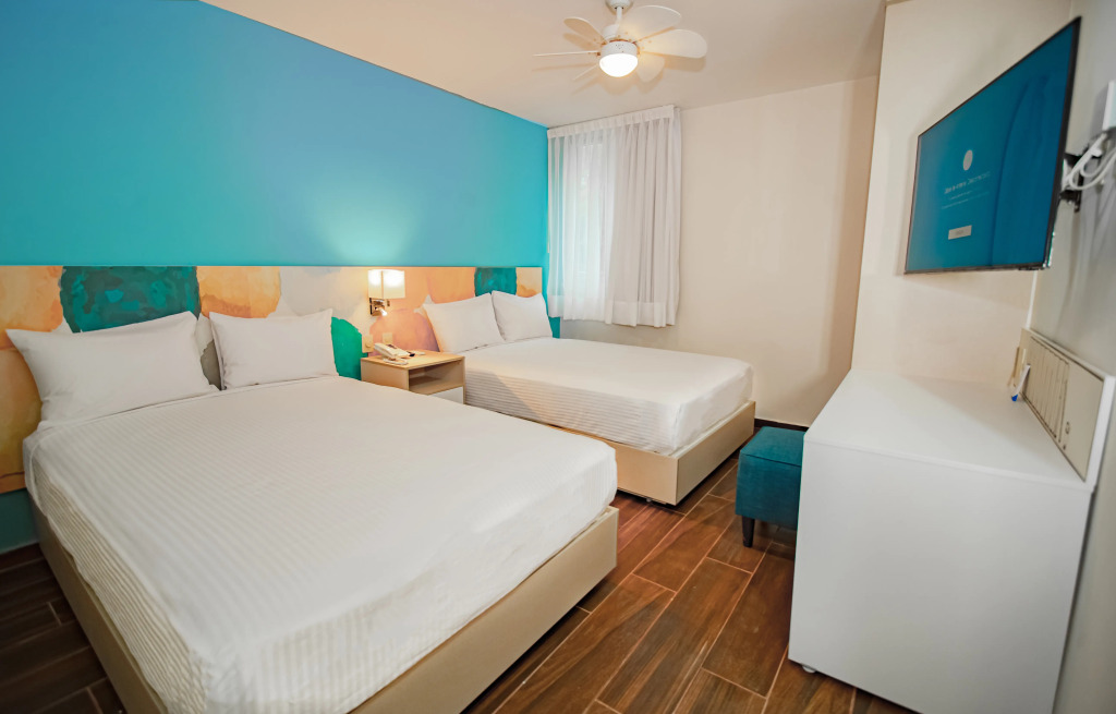 Vista Express Guadalajara Expo SureStay Collection by BW