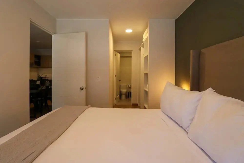 w Enchanting 2BR in the Heart of Miraflores