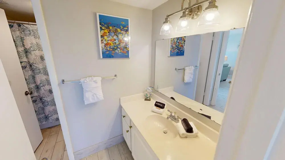 Beach House 503d 2 Bedroom Condo by RedAwning