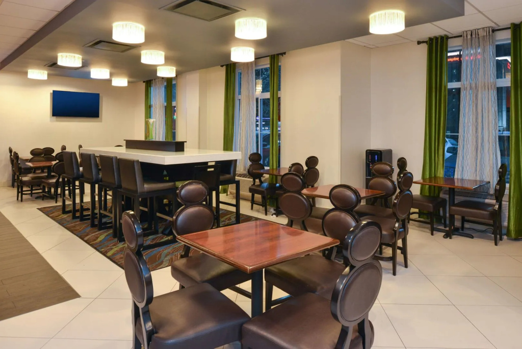 Country Inn & Suites by Radisson Nashville Airport TN